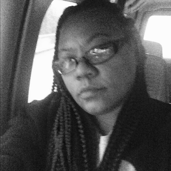 Meet your Posher, Noneya - Picture 4 of 6